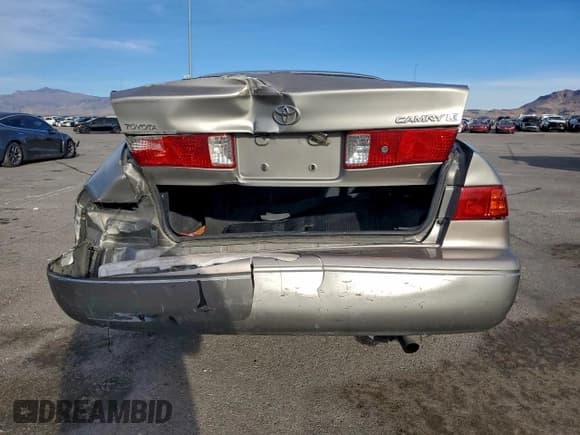 ✅ 2000 Toyota Camry LE • VIN: JT2BG22K9Y0507630 • Lot: 93785735. Wystawiony na Copart z przebiegiem 179 557 mil. Bezpłatny archiwum sprzedaży aukcyjnych z USA i szczegółowy raport historii pojazdu na DreamBid. Zdjęcie 6.