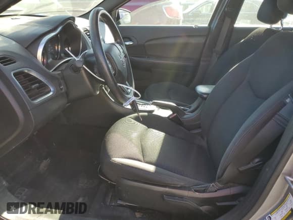 ✅ 2013 Dodge Avenger SE • VIN: 1C3CDZAB9DN662517 • Лот: 83381864. Опубликован ранее на Copart с пробегом 153 427 миль. Бесплатный доступ к архиву аукционных продаж из США и подробный отчёт об истории автомобиля на DreamBid. Изображение 7.