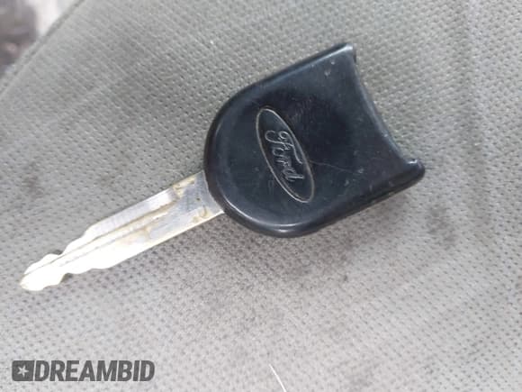 ✅ 2008 Ford F-150 XL • VIN: 1FTRF14W88KD96446 • Lot: 41465715. Listed on IAAI with 174,284 mi. Free auction sales archive from the USA and detailed vehicle history report at DreamBid. Image 11.