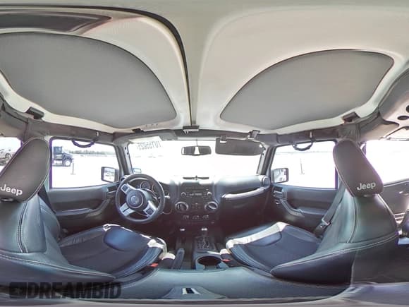 ✅ 2016 Jeep Wrangler Unlimited Freedom • VIN: 1C4BJWDG0GL171632 • Lot: 70155025. Wystawiony na Copart z przebiegiem 191 069 mil. Bezpłatny archiwum sprzedaży aukcyjnych z USA i szczegółowy raport historii pojazdu na DreamBid. Zdjęcie 15.