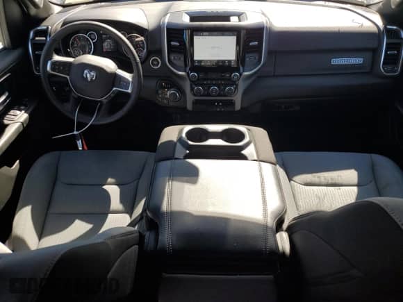 2024 Ram 1500 Big Horn с VIN 1C6RRFFG0RN137760, выставлен на аукционе Copart как лот 47359455 с пробегом 13 725 миль миль и Списание • Salvage title. История ставок и продаж доступна на DreamBid. Изображение 8.