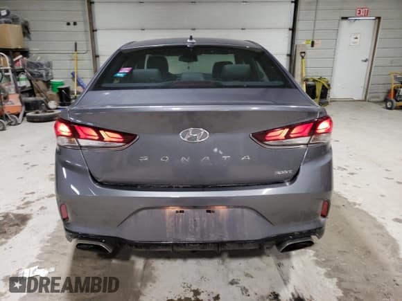 ✅ 2019 Hyundai Sonata SEL • VIN: 5NPE34AFXKH809132 • Lot: 70615382. Listed on Copart with 26,874 mi. Free auction sales archive from the USA and detailed vehicle history report at DreamBid. Image 6.