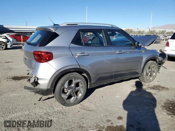 ✅ 2023 Hyundai Venue Limited • VIN: KMHRC8A34PU257280 • Lot: 87648825. Listed on Copart with 27,795 mi. Free auction sales archive from the USA and detailed vehicle history report at DreamBid. Image 3.