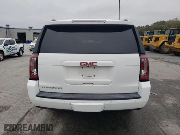 ✅ 2016 GMC Yukon XL SLT • VIN: 1GKS2GKC5GR251402 • Лот: 82704875. Опубликован ранее на Copart с пробегом 201 985 миль. Бесплатный доступ к архиву аукционных продаж из США и подробный отчёт об истории автомобиля на DreamBid. Изображение 6.