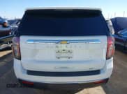 ✅ 2021 Chevrolet Suburban LT • VIN: 1GNSKCKD7MR363487 • Lot: 41669481. Wystawiony na IAAI z przebiegiem 89 484 mil. Bezpłatny archiwum sprzedaży aukcyjnych z USA i szczegółowy raport historii pojazdu na DreamBid. Zdjęcie 16.