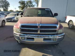 1999 Dodge 1500 с VIN 1B7HC13Z8XJ536757, выставлен на аукционе Copart как лот 74939074 с пробегом 252 671 миль миль и Списание • Salvage title. История ставок и продаж доступна на DreamBid. Изображение 5.