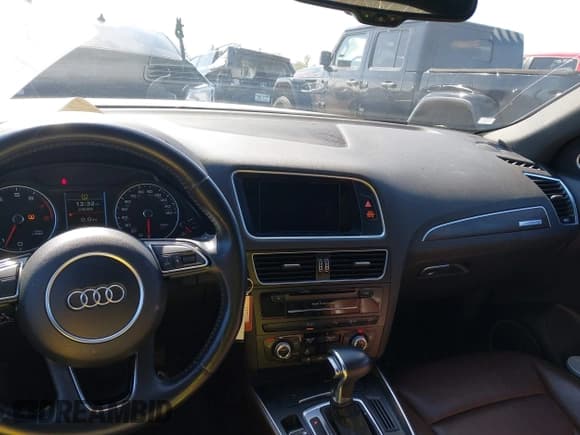 ✅ 2017 Audi Q5 Premium Plus • VIN: WA1D7AFP0HA030154 • Lot: 41877988. Listed on IAAI with 100,145 mi. Free auction sales archive from the USA and detailed vehicle history report at DreamBid. Image 17.