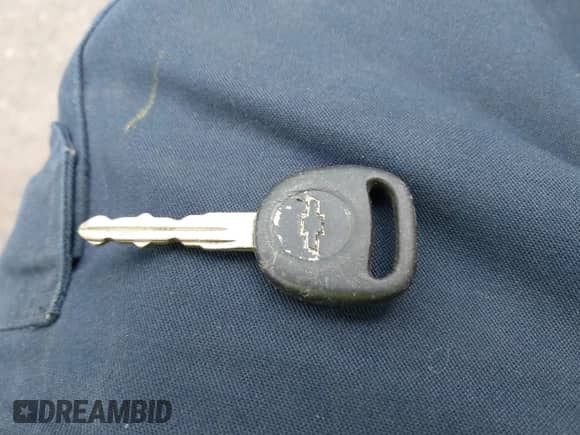 2000 Chevrolet Suburban LT с VIN 3GNFK16T7YG222237, выставлен на аукционе IAAI как лот 41613604 с пробегом 258 537 миль миль и . История ставок и продаж доступна на DreamBid. Изображение 11.