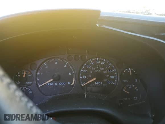 2004 Chevrolet Blazer LS z VIN 1GNCT18X44K153316, wystawiony jako Copart lot #61374025 z przebiegiem Nie podano mil oraz Szkoda całkowita • Salvage title. Historia ofert i sprzedaży dostępna na DreamBid. Obrazek 9.