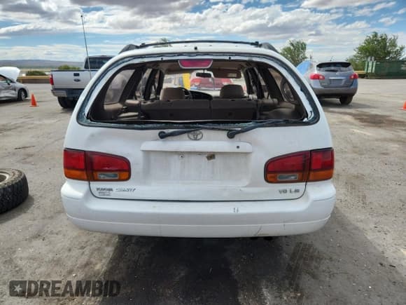 ✅ 1995 Toyota Camry LE • VIN: 4T1GK12W6SU112566 • Lot: 71100935. Wystawiony na Copart z przebiegiem 117 722 mil. Bezpłatny archiwum sprzedaży aukcyjnych z USA i szczegółowy raport historii pojazdu na DreamBid. Zdjęcie 6.