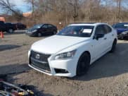✅ 2015 Lexus LS 460 • VIN: JTHCL5EF2F5024454 • Лот: 41672998. Опубликован ранее на IAAI с пробегом 125 210 миль. Бесплатный доступ к архиву аукционных продаж из США и подробный отчёт об истории автомобиля на DreamBid. Изображение 19.