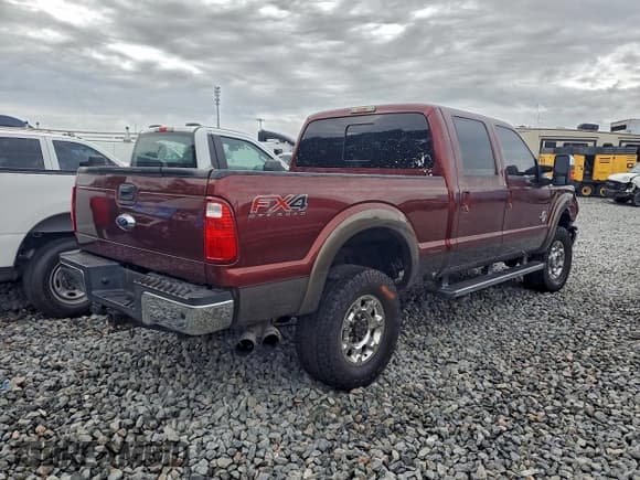 ✅ 2016 Ford F-250 Lariat • VIN: 1FT7W2BT8GEC95796 • Lot: 94978435. Listed on Copart with 120,537 mi. Free auction sales archive from the USA and detailed vehicle history report at DreamBid. Image 3.