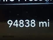 ✅ 2019 Chrysler Pacifica Touring • VIN: 2C4RC1DG5KR626535 • Lot: 43566138. Wystawiony na IAAI z przebiegiem 94 838 mil. Bezpłatny archiwum sprzedaży aukcyjnych z USA i szczegółowy raport historii pojazdu na DreamBid. Zdjęcie 15.