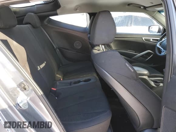 ✅ 2014 Hyundai Veloster • VIN: KMHTC6ADXEU215017 • Lot: 46307205. Wystawiony na Copart z przebiegiem 143 912 mil. Bezpłatny archiwum sprzedaży aukcyjnych z USA i szczegółowy raport historii pojazdu na DreamBid. Zdjęcie 10.