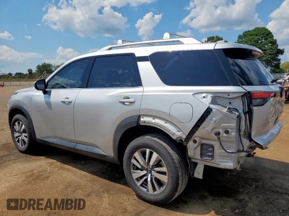 ✅ 2023 Nissan Pathfinder SL • VIN: 5N1DR3CA5PC222051 • Лот: 70007285. Опубликован ранее на Copart с пробегом 39 233 миль. Бесплатный доступ к архиву аукционных продаж из США и подробный отчёт об истории автомобиля на DreamBid. Изображение 2.