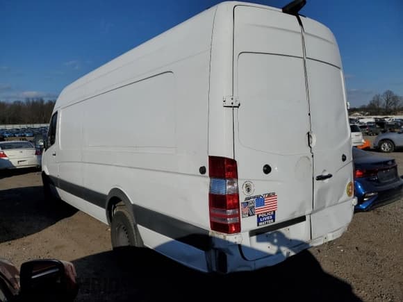 ✅ 2016 Mercedes-Benz Sprinter Cargo EXT • VIN: WD3PE8DDXGP338397 • Lot: 87686455. Wystawiony na Copart z przebiegiem 153 434 mil. Bezpłatny archiwum sprzedaży aukcyjnych z USA i szczegółowy raport historii pojazdu na DreamBid. Zdjęcie 2.