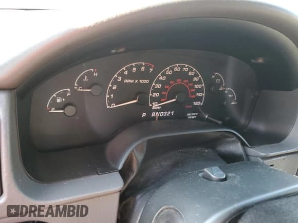 ✅ 2002 Ford Explorer XLS • VIN: 1FMZU62E22ZB54825 • Лот: 80952105. Опубликован ранее на Copart с пробегом Не указан. Бесплатный доступ к архиву аукционных продаж из США и подробный отчёт об истории автомобиля на DreamBid. Изображение 9.