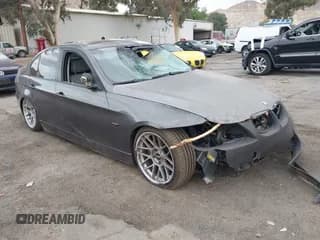 ✅ 2006 BMW 3 Series 330i • VIN: WBAVB33526PS19094 • Lot: 43098093. Listed on IAAI with 178,251 mi. Free auction sales archive from the USA and detailed vehicle history report at DreamBid. Image 1.