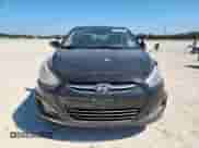 2016 Hyundai Accent SE z VIN KMHCT4AE9GU976900, wystawiony jako Copart lot #85532945 z przebiegiem 50 501 mil mil oraz Szkoda całkowita • Salvage title. Historia ofert i sprzedaży dostępna na DreamBid. Obrazek 5.