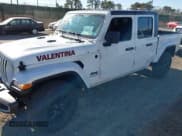 ✅ 2022 Jeep Gladiator Willys • VIN: 1C6HJTAG1NL117631 • Lot: 41230291. Listed on IAAI with 33,463 mi. Free auction sales archive from the USA and detailed vehicle history report at DreamBid. Image 6.