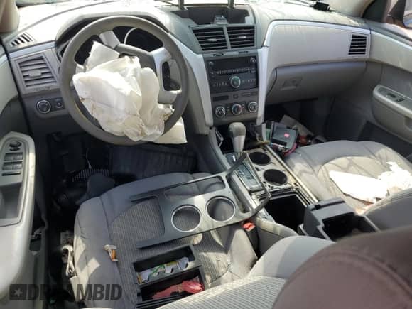 2009 Chevrolet Traverse LS z VIN 1GNER13D59S110681, wystawiony jako Copart lot #68293895 z przebiegiem Nie podano mil oraz Czysty tytuł • Clean title. Historia ofert i sprzedaży dostępna na DreamBid. Obrazek 8.