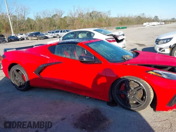 2021 Chevrolet Corvette 2LT с VIN 1G1YB2D41M5116427, выставлен на аукционе IAAI как лот 41137922 с пробегом 9 316 миль миль и . История ставок и продаж доступна на DreamBid. Изображение 13.