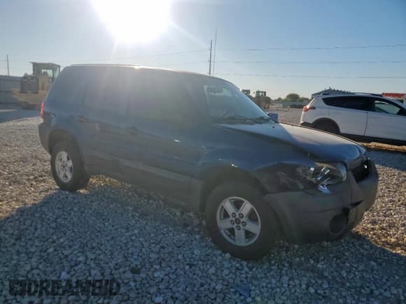 ✅ 2007 Ford Escape XLS • VIN: 1FMYU02Z27KA36172 • Лот: 90477075. Опубликован ранее на Copart с пробегом 138 520 миль. Бесплатный доступ к архиву аукционных продаж из США и подробный отчёт об истории автомобиля на DreamBid. Изображение 4.