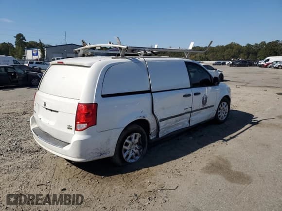 ✅ 2014 Ram Cargo Van Tradesman • VIN: 2C4JRGAGXER352966 • Lot: 91957025. Listed on Copart with 155,180 mi. Free auction sales archive from the USA and detailed vehicle history report at DreamBid. Image 3.