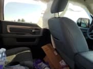 ✅ 2018 Ram 2500 Big Horn • VIN: 3C6UR5ML7JG411893 • Lot: 68948564. Wystawiony na Copart z przebiegiem 84 307 mil. Bezpłatny archiwum sprzedaży aukcyjnych z USA i szczegółowy raport historii pojazdu na DreamBid. Zdjęcie 10.