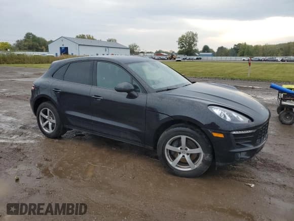 ✅ 2018 Porsche Macan • VIN: WP1AA2A57JLB13949 • Lot: 81761615. Wystawiony na Copart z przebiegiem 55 639 mil. Bezpłatny archiwum sprzedaży aukcyjnych z USA i szczegółowy raport historii pojazdu na DreamBid. Zdjęcie 4.