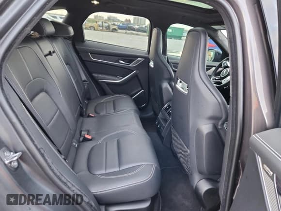 ✅ 2021 Jaguar F-Pace R-Dynamic S • VIN: SADCT2FUXMA667723 • Lot: 85119995. Wystawiony na Copart z przebiegiem 46 901 mil. Bezpłatny archiwum sprzedaży aukcyjnych z USA i szczegółowy raport historii pojazdu na DreamBid. Zdjęcie 11.