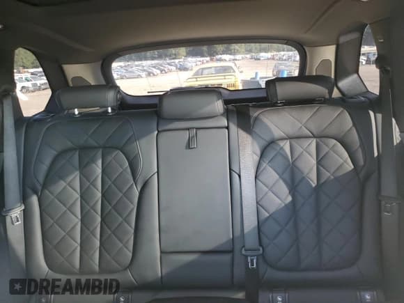 ✅ 2024 BMW X5 xDrive40i • VIN: 5UX23EU0XR9V39787 • Lot: 82305835. Wystawiony na Copart z przebiegiem 60 203 mil. Bezpłatny archiwum sprzedaży aukcyjnych z USA i szczegółowy raport historii pojazdu na DreamBid. Zdjęcie 10.