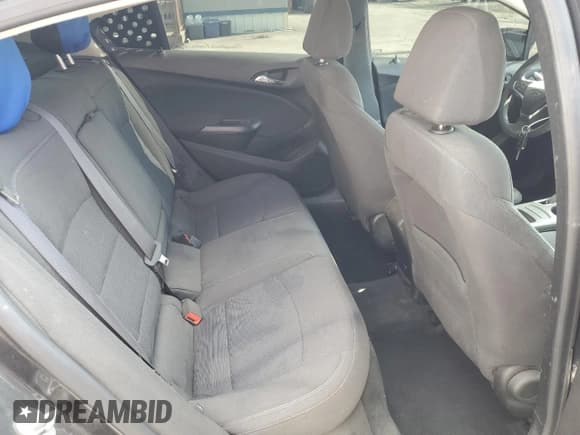 ✅ 2017 Chevrolet Cruze LT • VIN: 1G1BE5SM4H7230577 • Lot: 49396203. Wystawiony na Copart z przebiegiem 120 563 mil. Bezpłatny archiwum sprzedaży aukcyjnych z USA i szczegółowy raport historii pojazdu na DreamBid. Zdjęcie 10.