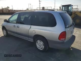 ✅ 2000 Dodge Caravan SE • VIN: 1B4GP44G3YB680398 • Lot: 90751715. Listed on Copart with 100,480 mi. Free auction sales archive from the USA and detailed vehicle history report at DreamBid. Image 2.
