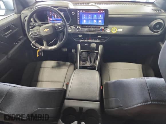 2023 Chevrolet Colorado 2WD Work Truck z VIN 1GCPSBEK1P1138035, wystawiony jako Copart lot #90450115 z przebiegiem 77 080 mil mil oraz Nie do naprawy • Non repairable. Historia ofert i sprzedaży dostępna na DreamBid. Obrazek 8.