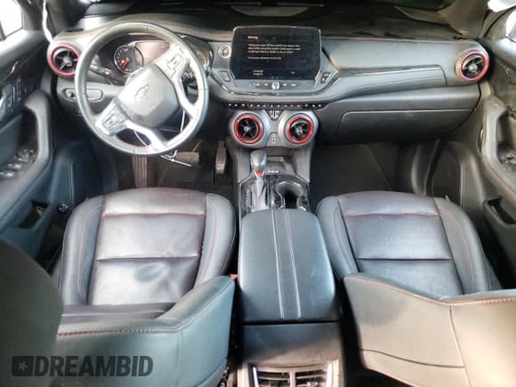 ✅ 2023 Chevrolet Blazer RS • VIN: 3GNKBKRS3PS105614 • Lot: 91843485. Wystawiony na Copart z przebiegiem 66 253 mil. Bezpłatny archiwum sprzedaży aukcyjnych z USA i szczegółowy raport historii pojazdu na DreamBid. Zdjęcie 8.