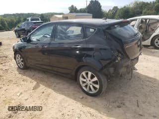✅ 2013 Hyundai Accent SE • VIN: KMHCU5AE5DU102395 • Лот: 69660934. Опубликован ранее на Copart с пробегом 91 625 миль. Бесплатный доступ к архиву аукционных продаж из США и подробный отчёт об истории автомобиля на DreamBid. Изображение 2.