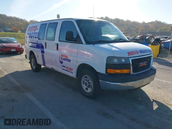 ✅ 2014 GMC Savana Cargo • VIN: 1GTW7FCA6E1911979 • Lot: 43690210. Wystawiony na IAAI z przebiegiem 223 866 mil. Bezpłatny archiwum sprzedaży aukcyjnych z USA i szczegółowy raport historii pojazdu na DreamBid. Zdjęcie 1.