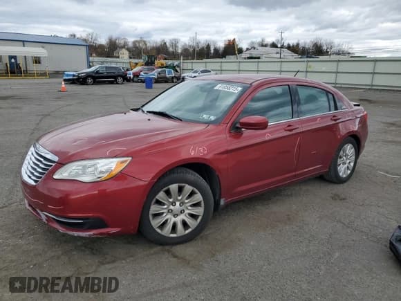 ✅ 2012 Chrysler 200 LX • VIN: 1C3CCBAB2CN330685 • Лот: 91858215. Опубликован ранее на Copart с пробегом Не указан. Бесплатный доступ к архиву аукционных продаж из США и подробный отчёт об истории автомобиля на DreamBid. Изображение 1.