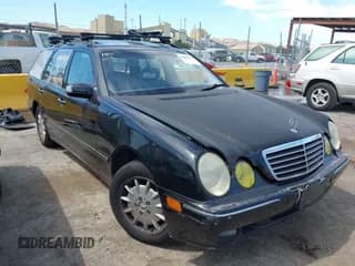 ✅ 2000 Mercedes-Benz E 320/430 4 Matic • VIN: WDBJH82JXYX039150 • Lot: 42809363. Listed on IAAI with Not provided. Free auction sales archive from the USA and detailed vehicle history report at DreamBid. Image 1.