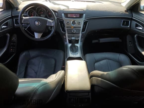 ✅ 2013 Cadillac CTS Luxury • VIN: 1G6DG5E56D0123647 • Lot: 53886095. Wystawiony na Copart z przebiegiem 151 642 mil. Bezpłatny archiwum sprzedaży aukcyjnych z USA i szczegółowy raport historii pojazdu na DreamBid. Zdjęcie 8.