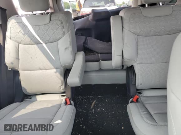 ✅ 2025 Ford Explorer Platinum • VIN: 1FMWK8HC2SGA51085 • Lot: 59028545. Listed on Copart with 1,771 mi. Free auction sales archive from the USA and detailed vehicle history report at DreamBid. Image 10.