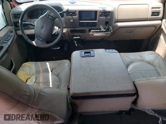 ✅ 1999 Ford F-350 XL • VIN: 1FTSW30F7XEA17095 • Lot: 59718945. Listed on Copart with 35,635 mi. Free auction sales archive from the USA and detailed vehicle history report at DreamBid. Image 8.