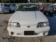 ✅ 1990 Ford Mustang GT • VIN: 1FACP45E9LF195172 • Lot: 44537065. Wystawiony na Copart z przebiegiem 50 488 mil. Bezpłatny archiwum sprzedaży aukcyjnych z USA i szczegółowy raport historii pojazdu na DreamBid. Zdjęcie 5.