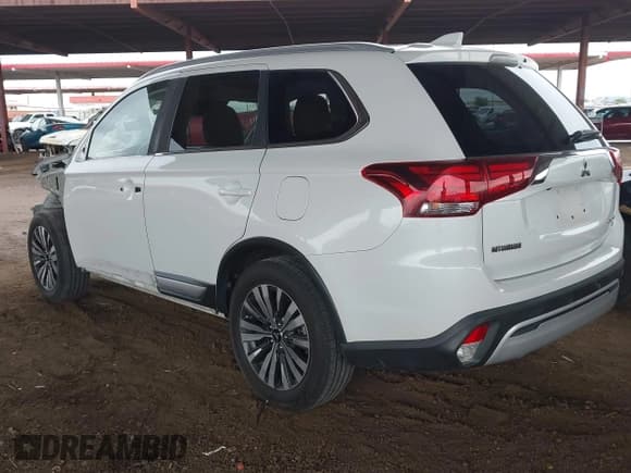 ✅ 2019 Mitsubishi Outlander SE • VIN: JA4AD3A33KZ006449 • Lot: 43737150. Listed on IAAI with 84,747 mi. Free auction sales archive from the USA and detailed vehicle history report at DreamBid. Image 3.