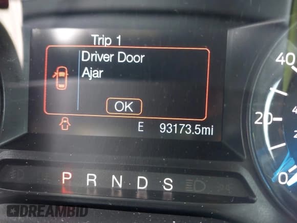 ✅ 2017 Ford Explorer • VIN: 1FM5K8B87HGE27594 • Lot: 42686352. Wystawiony na IAAI z przebiegiem 93 173 mil. Bezpłatny archiwum sprzedaży aukcyjnych z USA i szczegółowy raport historii pojazdu na DreamBid. Zdjęcie 15.