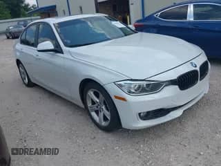 2014 BMW 3 Series 328i с VIN WBA3A5G52ENP27348, выставлен на аукционе IAAI как лот 43025176 с пробегом 168 228 миль миль и . История ставок и продаж доступна на DreamBid. Изображение 1.