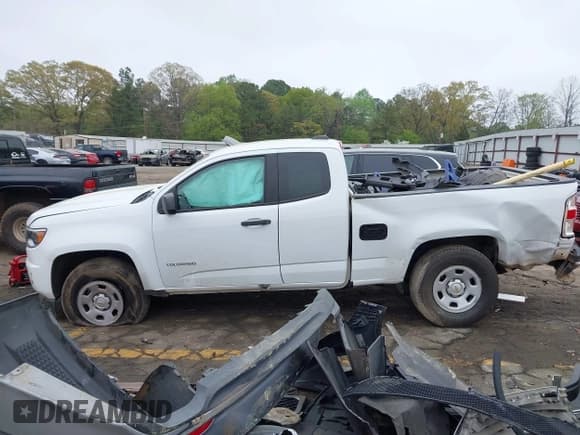 ✅ 2019 Chevrolet Colorado 2WD Work Truck • VIN: 1GCHSBEA4K1170109 • Lot: 41934824. Wystawiony na IAAI z przebiegiem 105 970 mil. Bezpłatny archiwum sprzedaży aukcyjnych z USA i szczegółowy raport historii pojazdu na DreamBid. Zdjęcie 14.