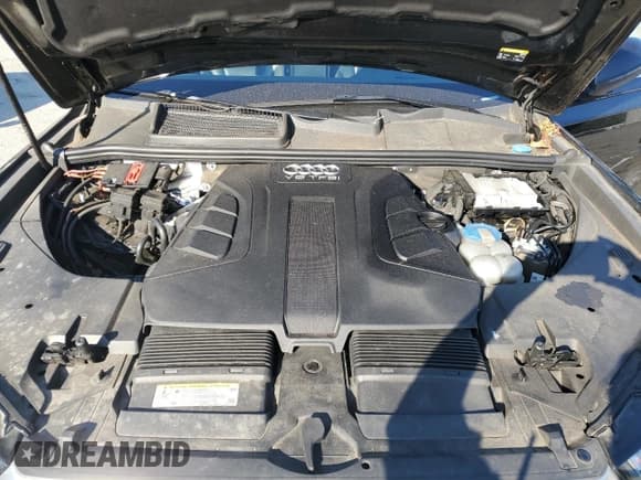 ✅ 2017 Audi Q7 Prestige • VIN: WA1VAAF74HD028055 • Lot: 80605685. Listed on Copart with 123,999 mi. Free auction sales archive from the USA and detailed vehicle history report at DreamBid. Image 12.