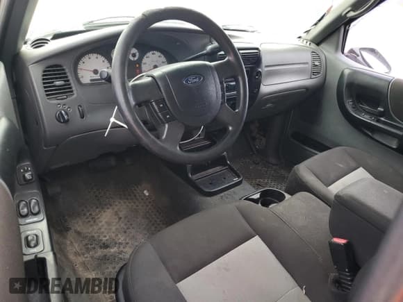 ✅ 2005 Ford Ranger XLT • VIN: 1FTYR44E75PA37793 • Lot: 80325915. Wystawiony na Copart z przebiegiem 203 831 mil. Bezpłatny archiwum sprzedaży aukcyjnych z USA i szczegółowy raport historii pojazdu na DreamBid. Zdjęcie 8.